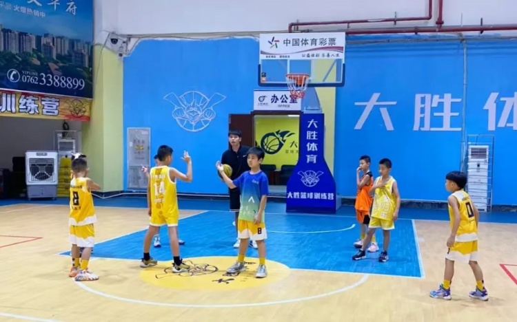 廣東河源體彩少兒籃球培訓(xùn)班：結(jié)營不散場，夢想正啟航